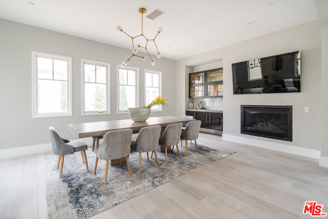 13065 Bluff Creek Dr