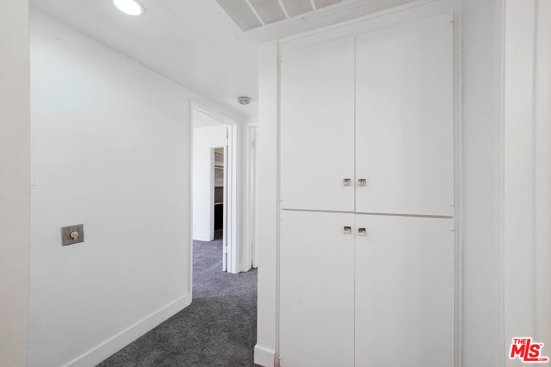 1015 N Kings Rd Unit: 310