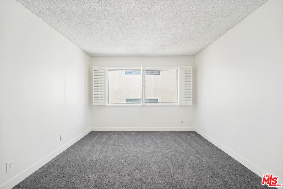 1015 N Kings Rd Unit: 310