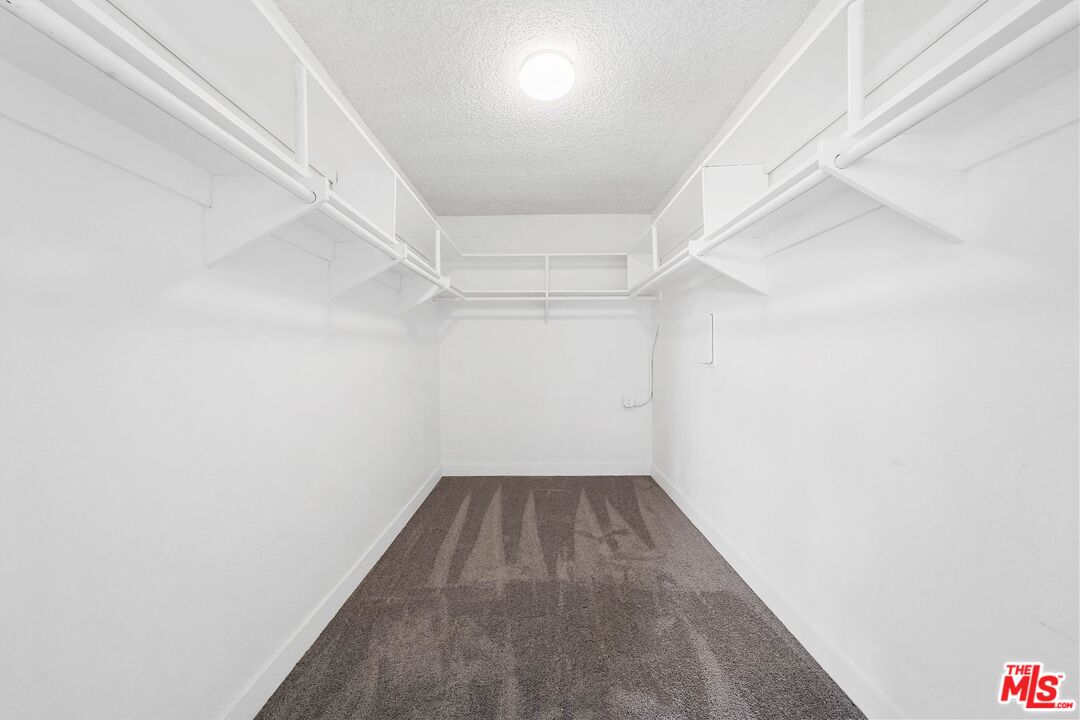 1015 N Kings Rd Unit: 310