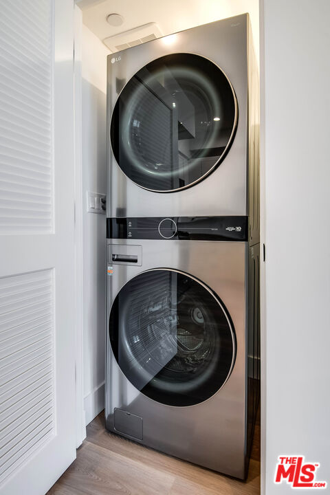 11241 Morrison St Unit: 5