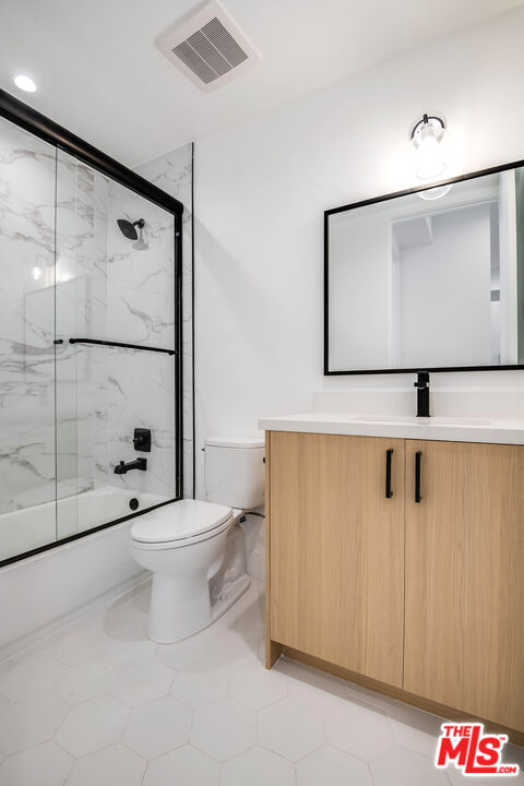 11241 Morrison St Unit: 5