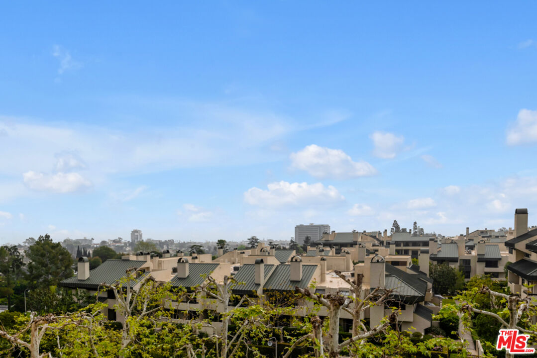 2142 Century Park Ln Unit: 307