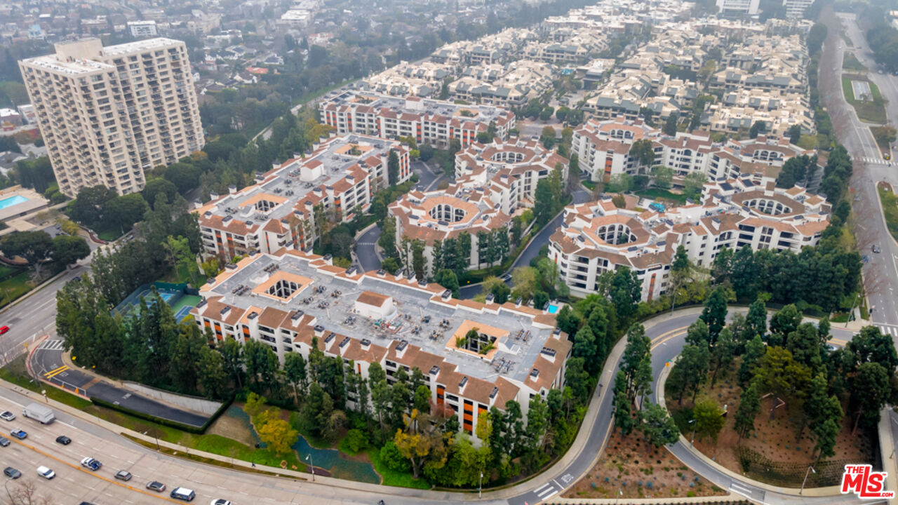 2142 Century Park Ln Unit: 307