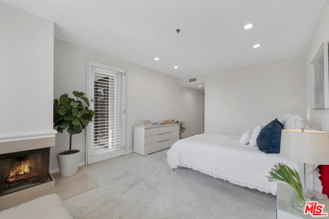 2142 Century Park Ln Unit: 307