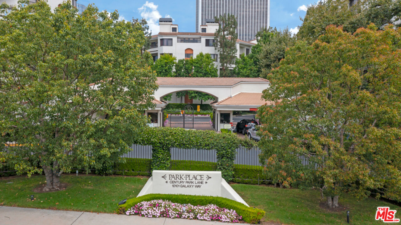 2142 Century Park Ln Unit: 307