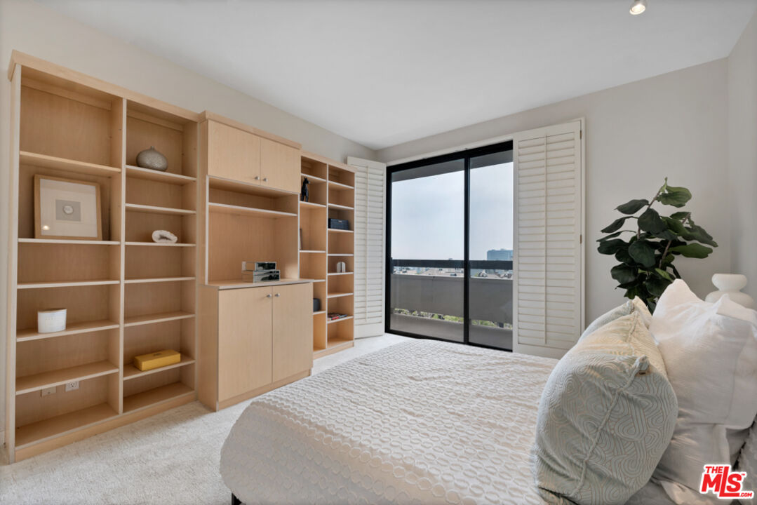 2142 Century Park Ln Unit: 307