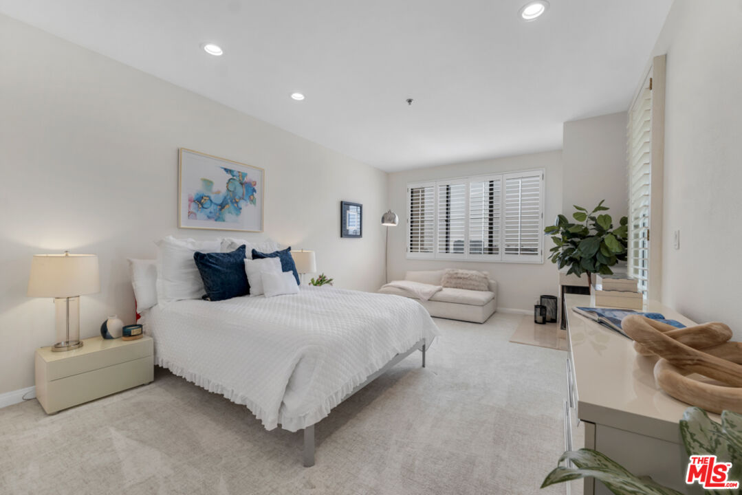 2142 Century Park Ln Unit: 307