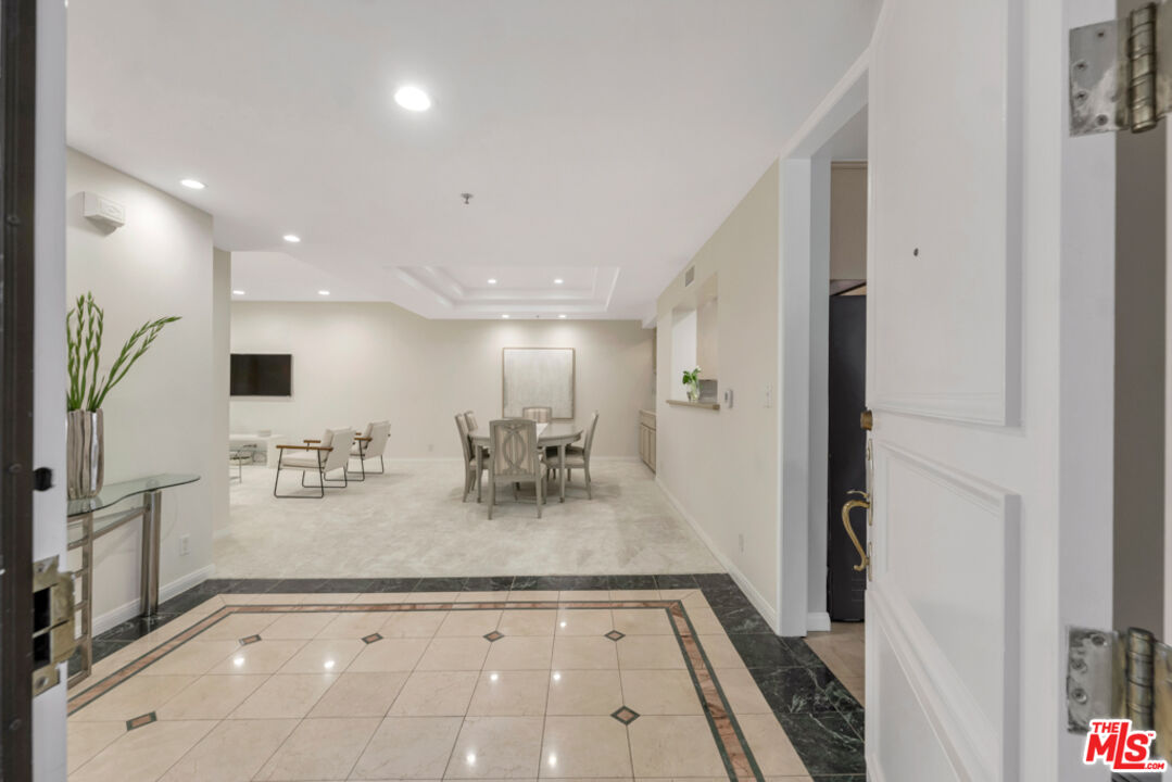 2142 Century Park Ln Unit: 307