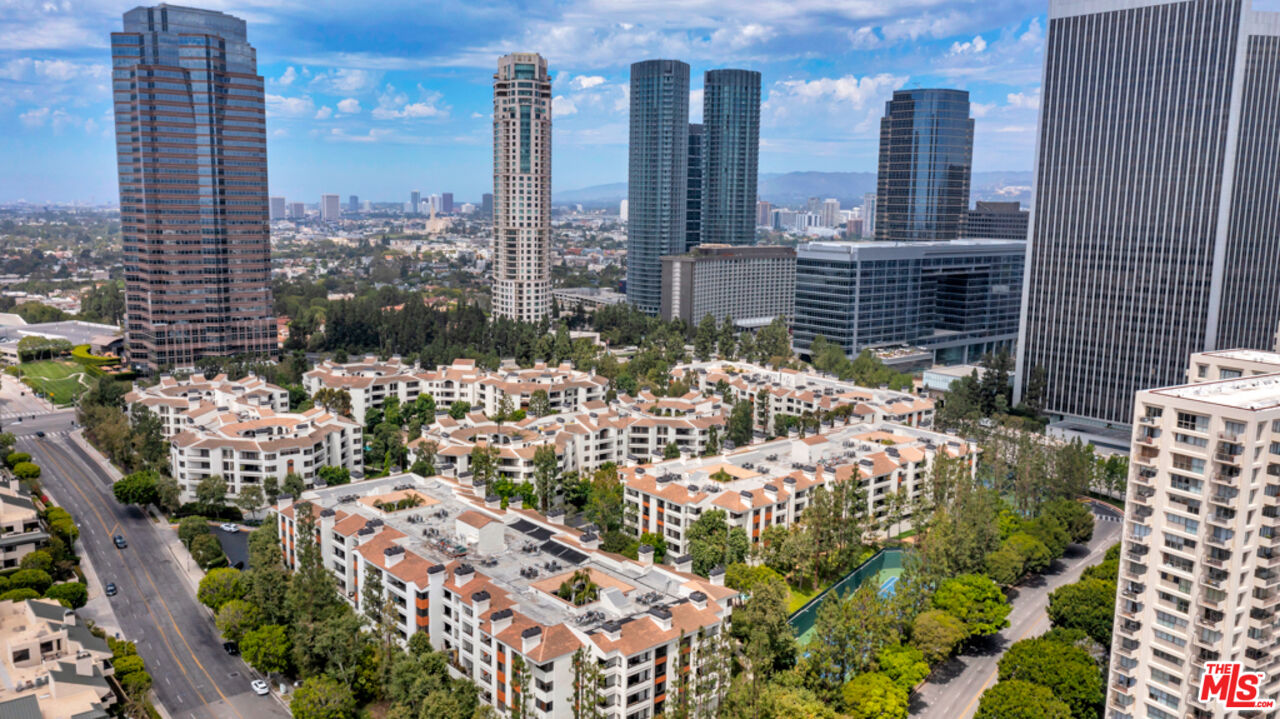 2142 Century Park Ln Unit: 307