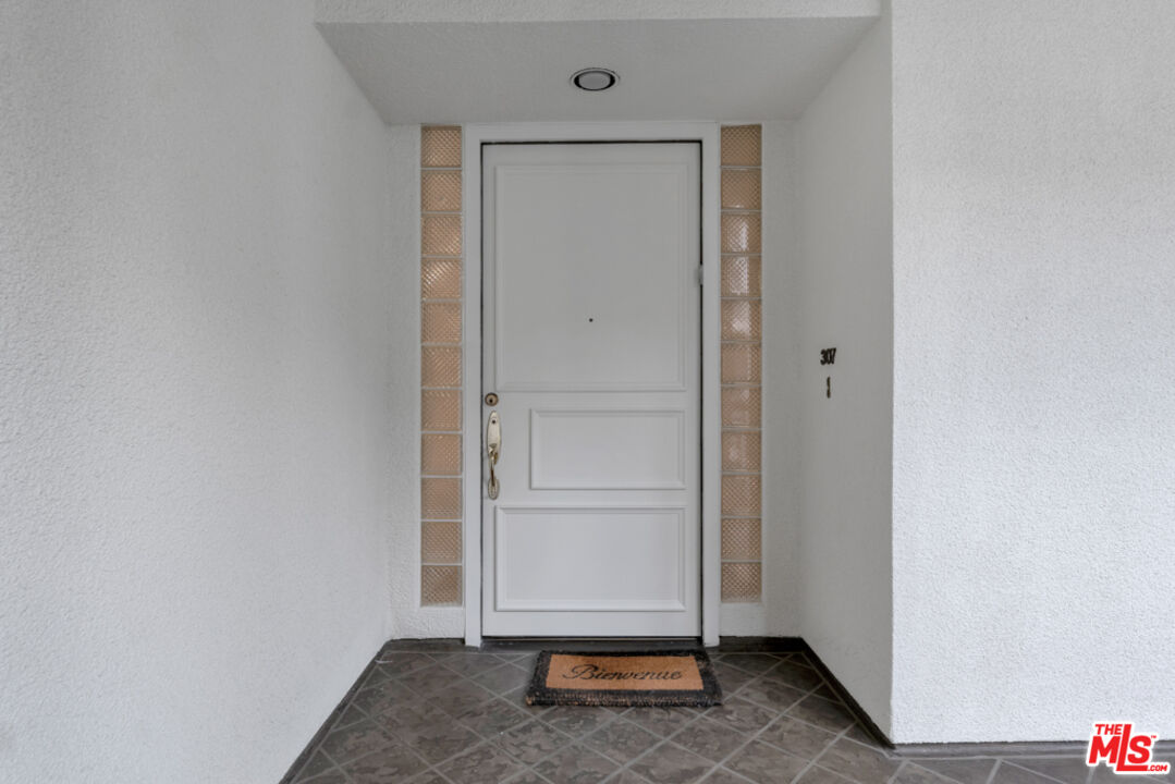 2142 Century Park Ln Unit: 307