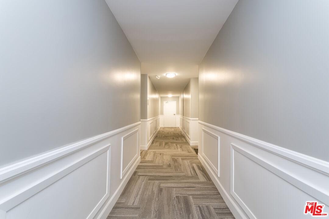 1230 Horn Ave Unit: 100