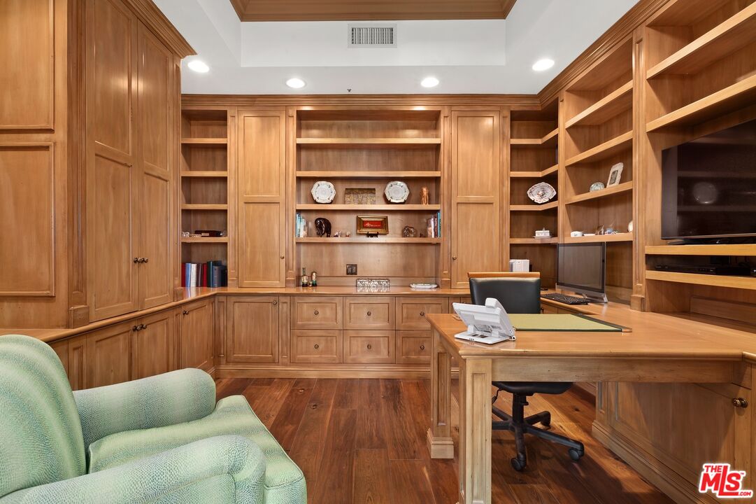 10380 Wilshire Blvd Unit: 501