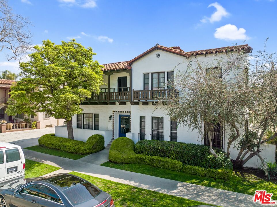 4250 Garthwaite Ave Unit: 2