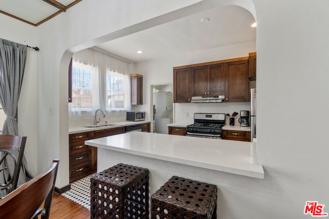 4250 Garthwaite Ave Unit: 2