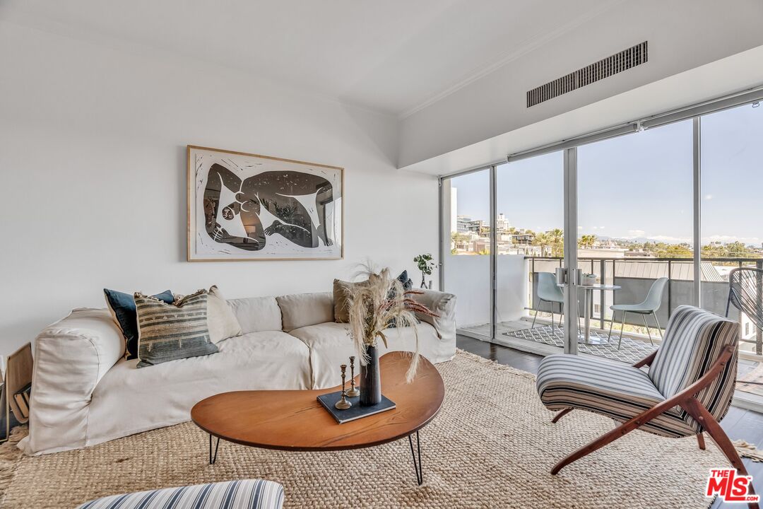 1155 N La Cienega Blvd Unit: 411