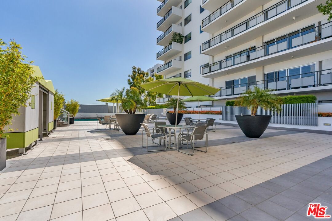 1155 N La Cienega Blvd Unit: 411