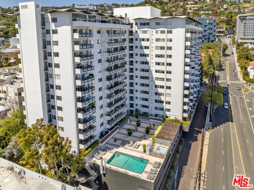 1155 N La Cienega Blvd Unit: 411