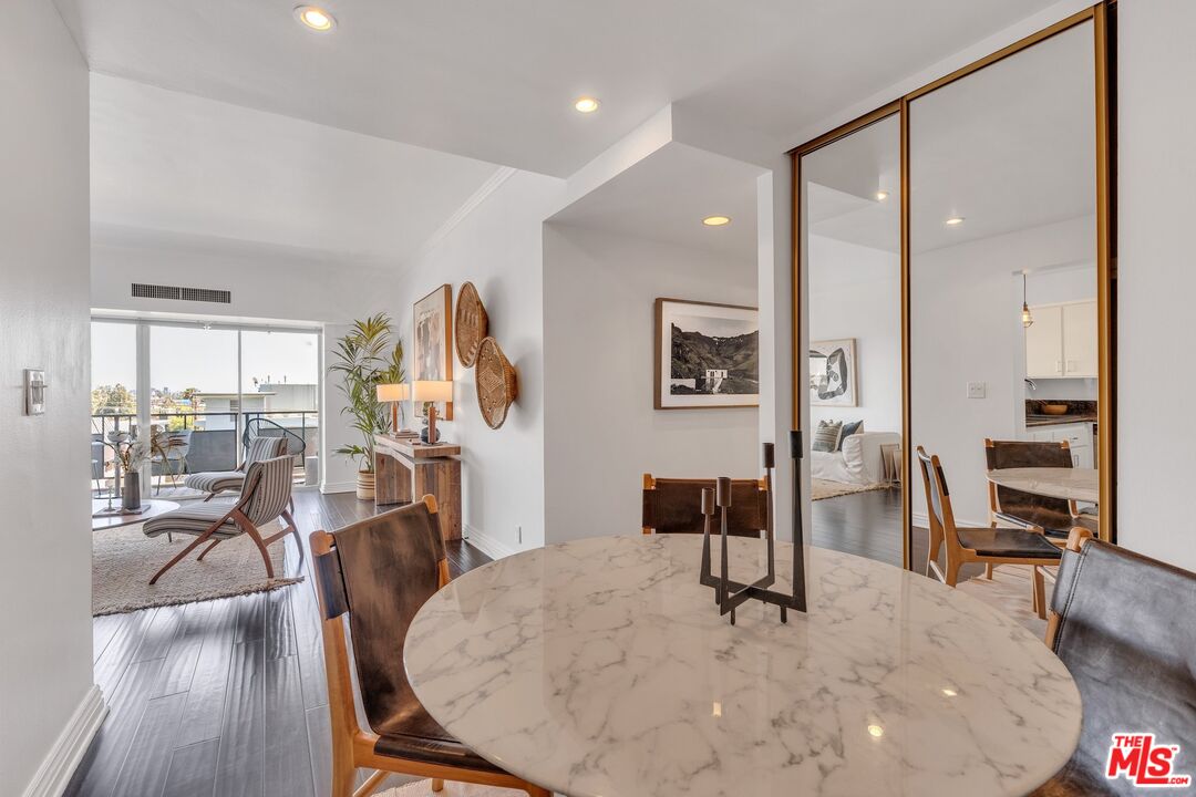 1155 N La Cienega Blvd Unit: 411