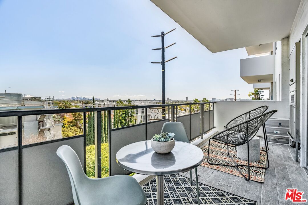 1155 N La Cienega Blvd Unit: 411