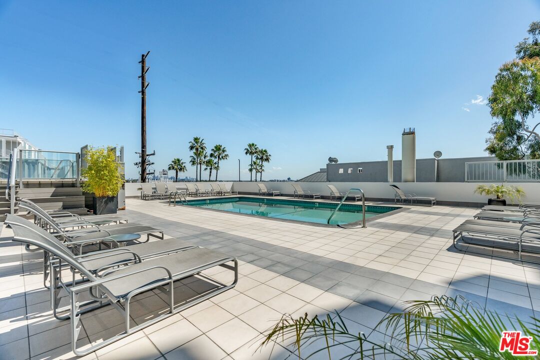 1155 N La Cienega Blvd Unit: 411