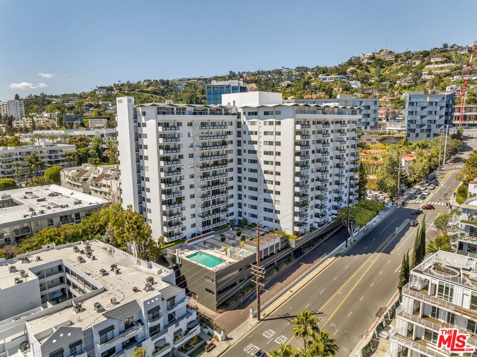 1155 N La Cienega Blvd Unit: 411