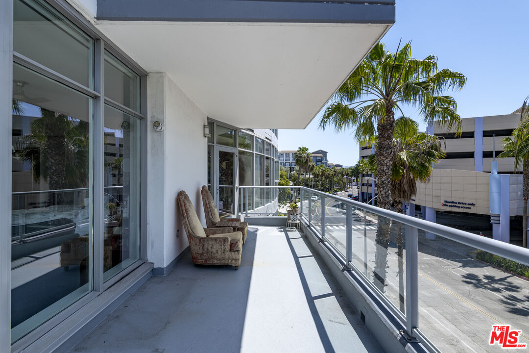 411 W Seaside Way Unit: 104