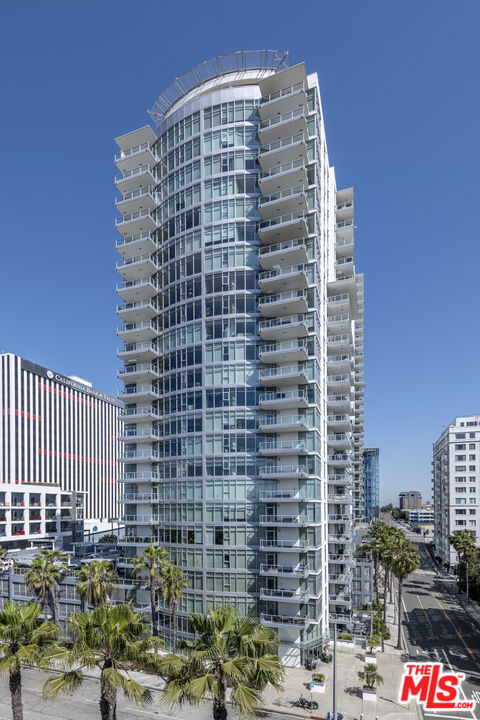 411 W Seaside Way Unit: 104