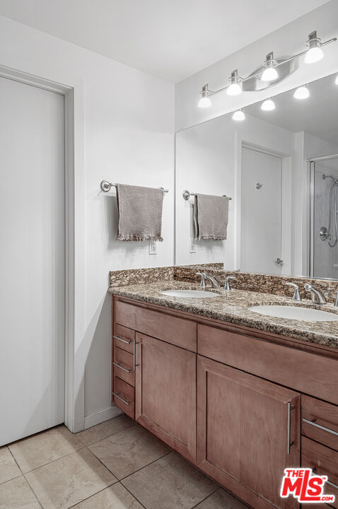 411 W Seaside Way Unit: 104