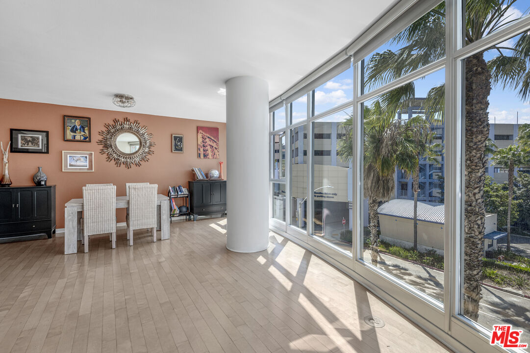 411 W Seaside Way Unit: 104