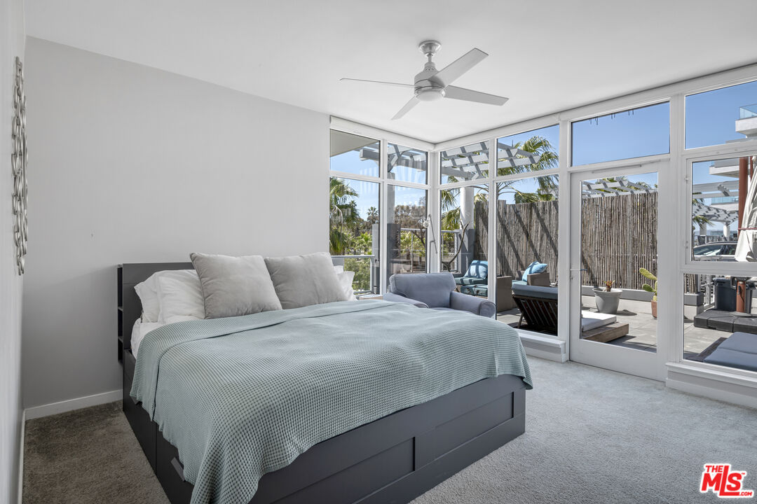 411 W Seaside Way Unit: 104