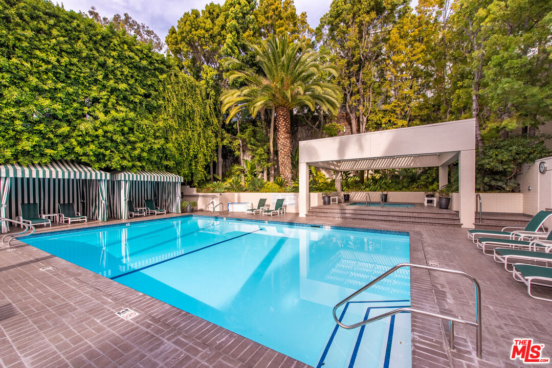 1131 ALTA LOMA RD Unit: 317