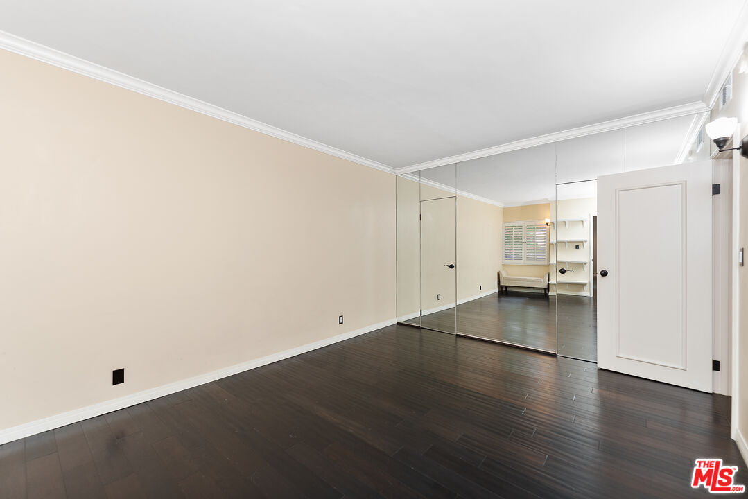 1131 ALTA LOMA RD Unit: 317