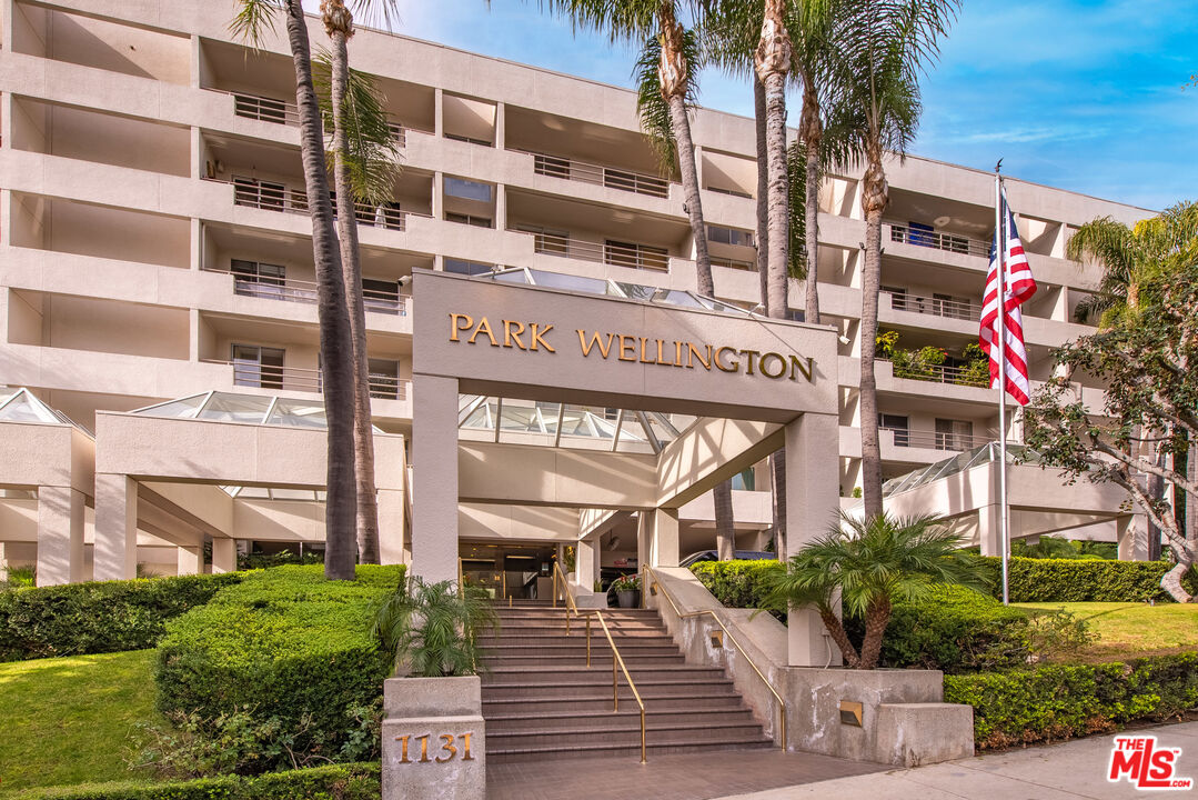 1131 ALTA LOMA RD Unit: 317