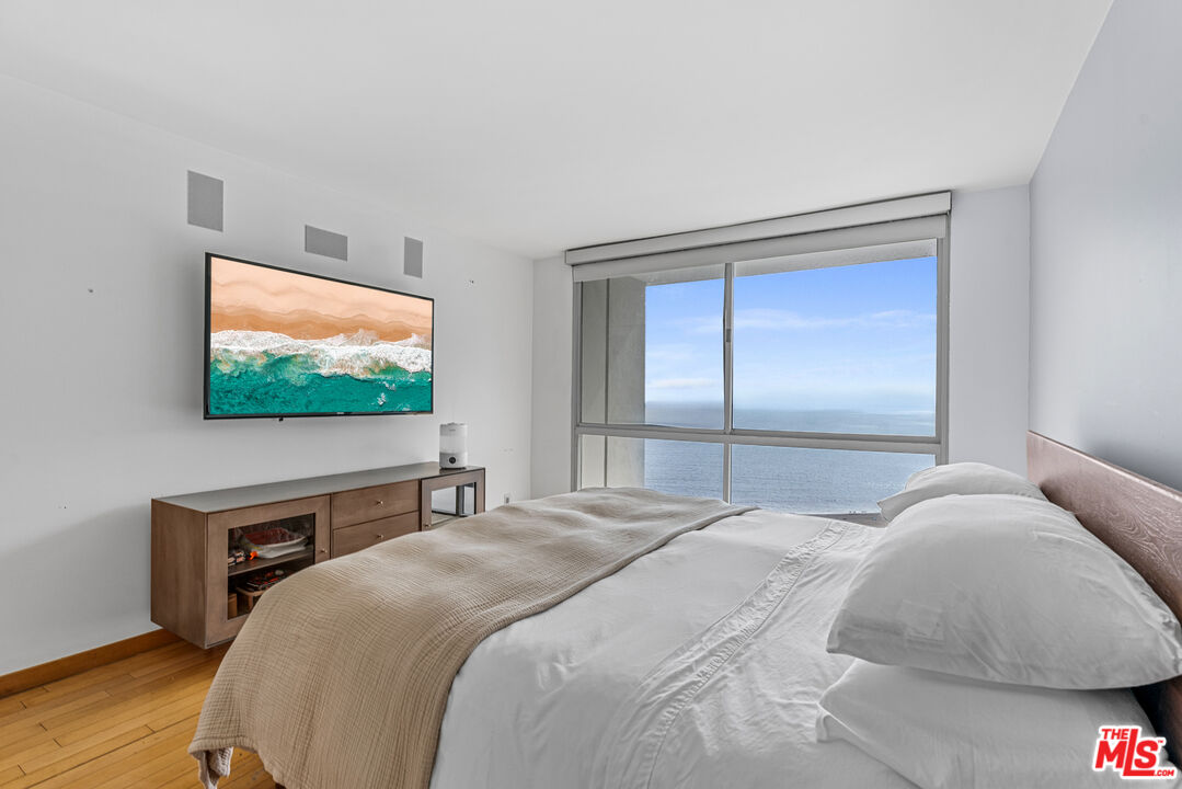 201 Ocean Ave Unit: 1803B