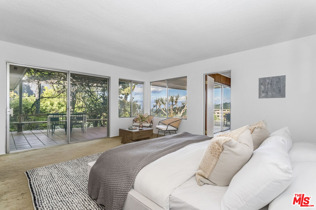 3700 Beverly Ridge Dr