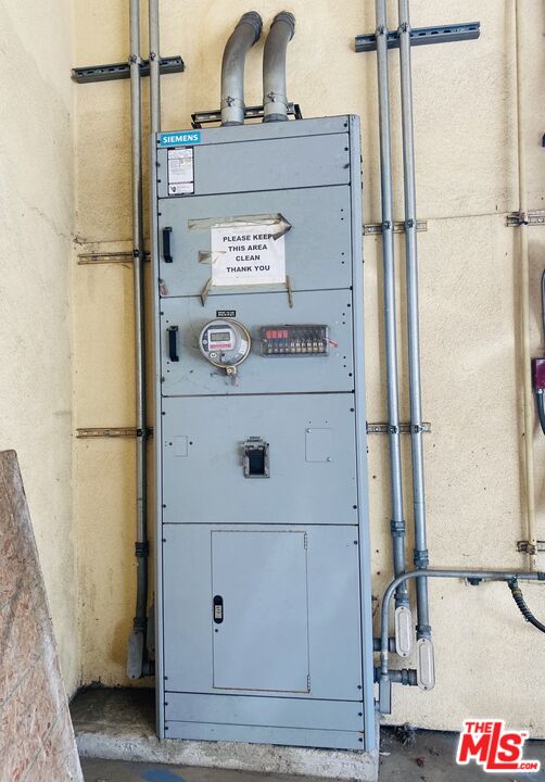 5112 W Jefferson Blvd