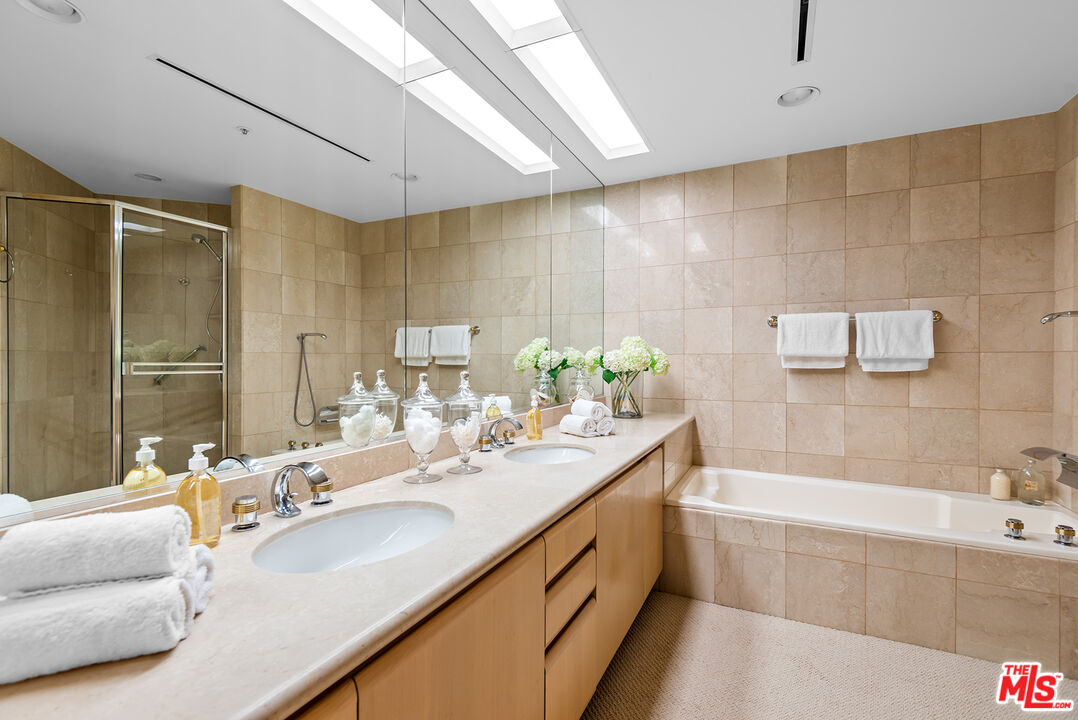 10490 Wilshire Blvd Unit: 602