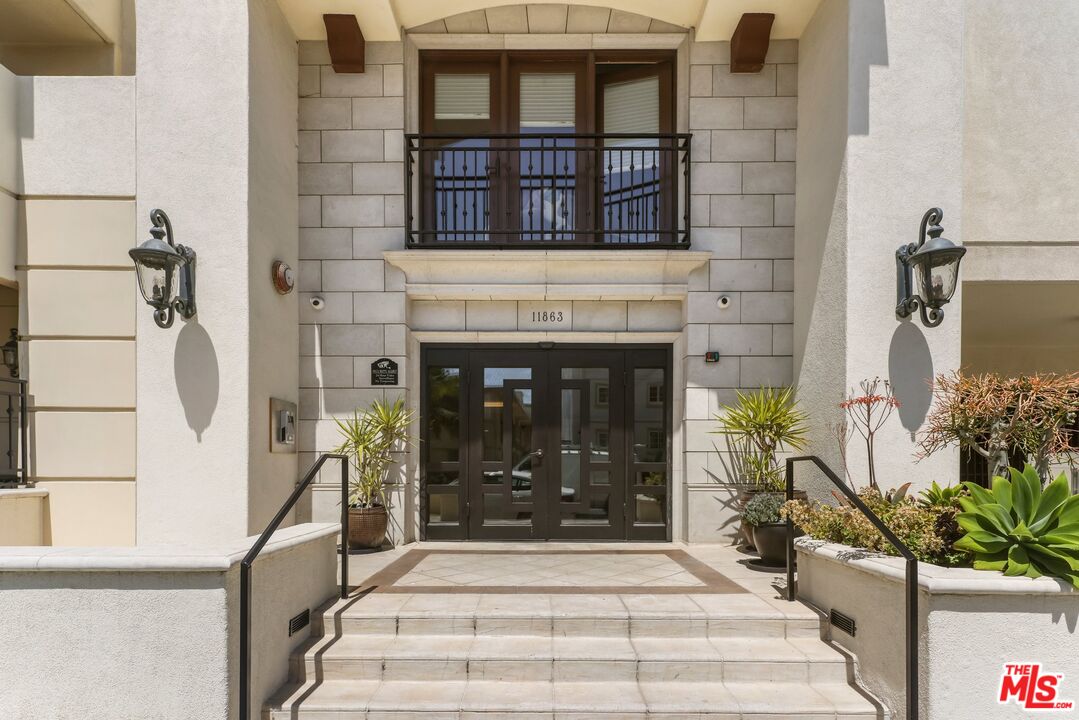 11863 Darlington Ave Unit: 304