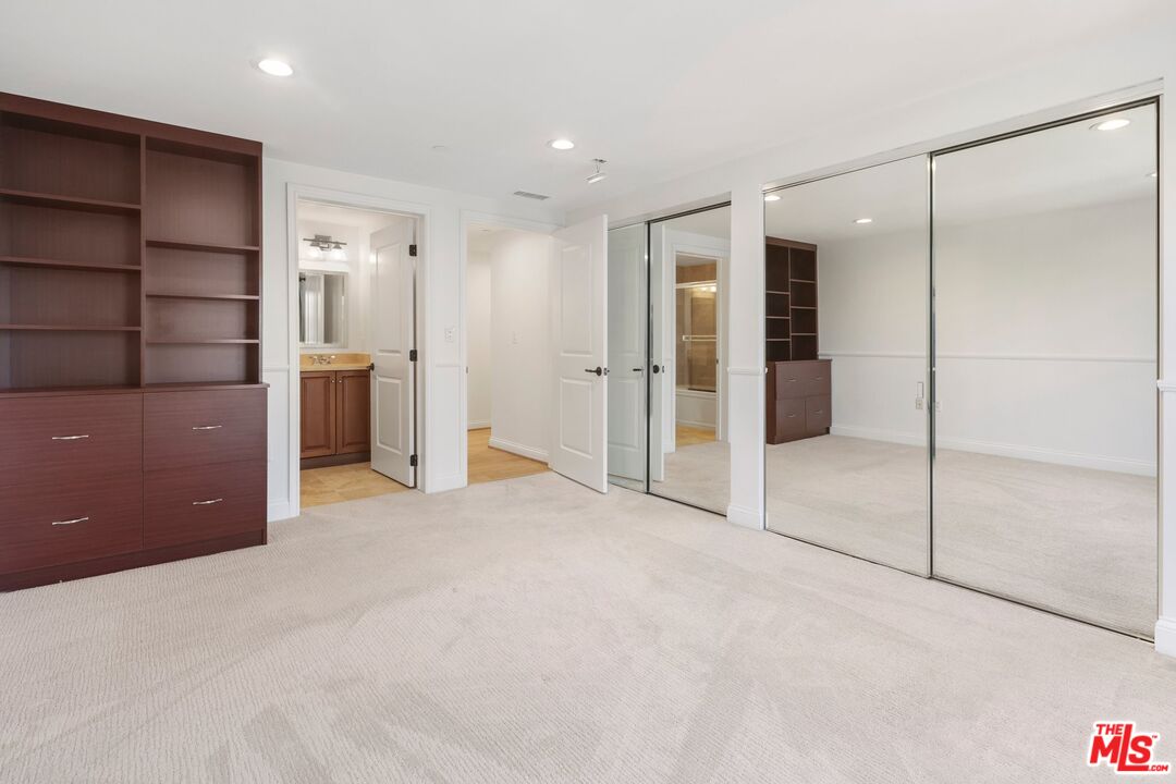 11863 Darlington Ave Unit: 304