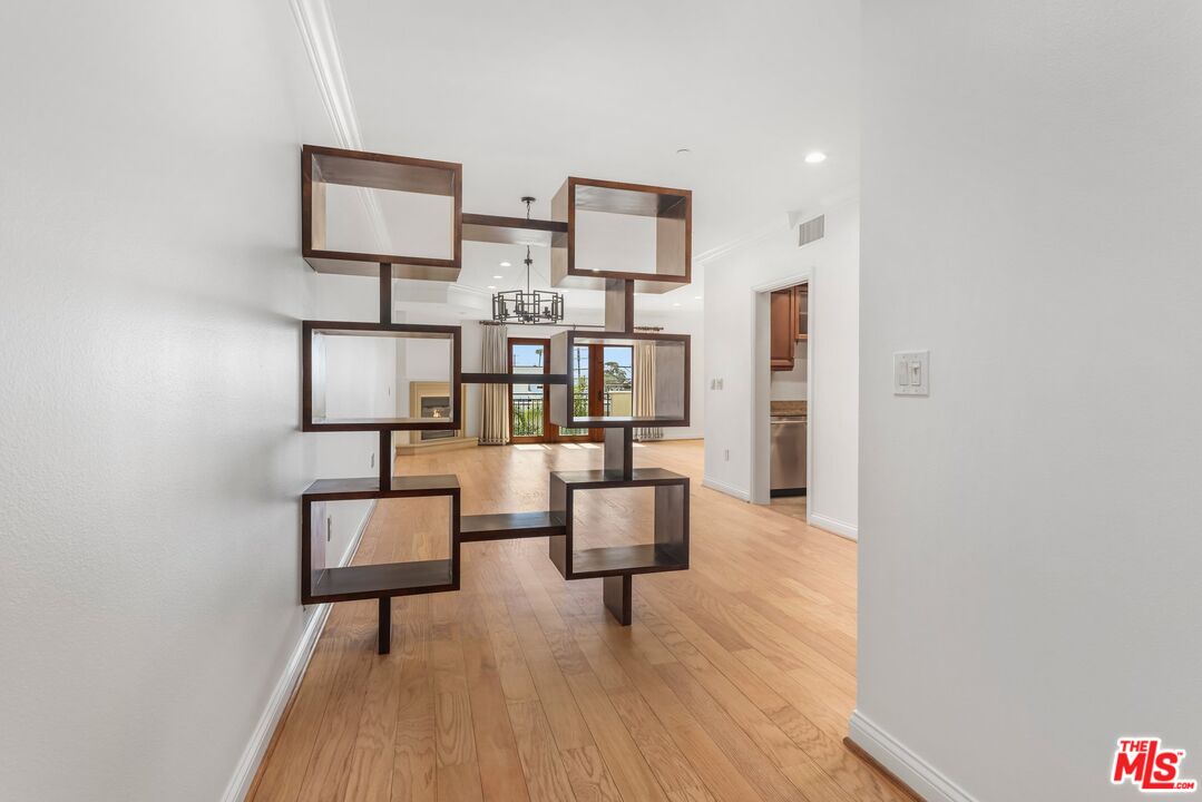 11863 Darlington Ave Unit: 304