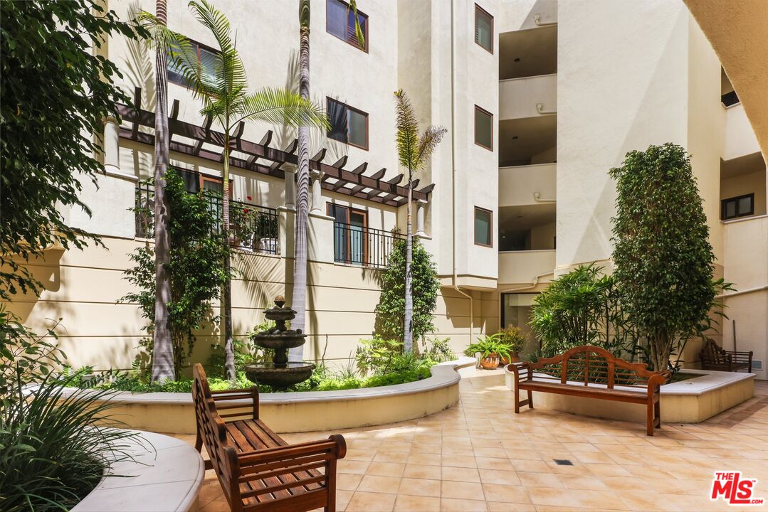 11863 Darlington Ave Unit: 304