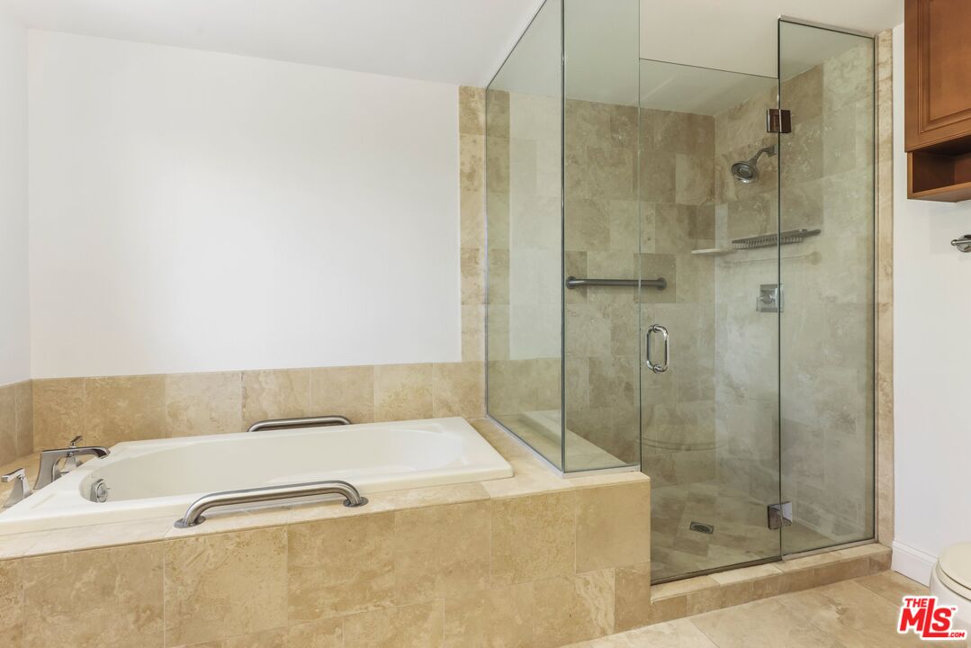 11863 Darlington Ave Unit: 304