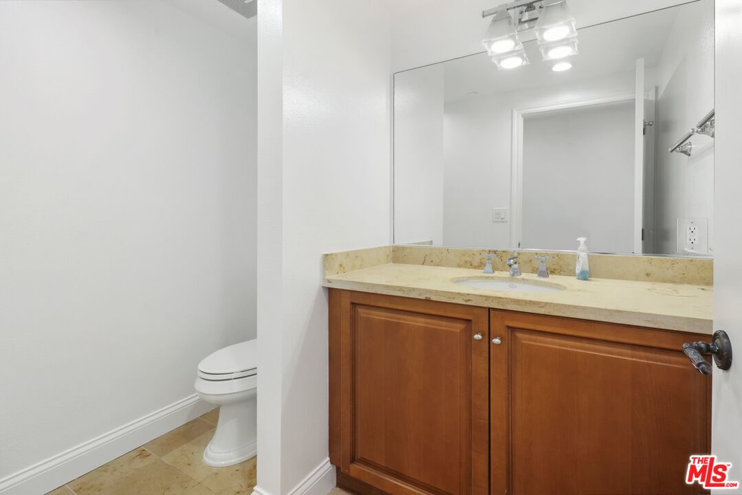 11863 Darlington Ave Unit: 304