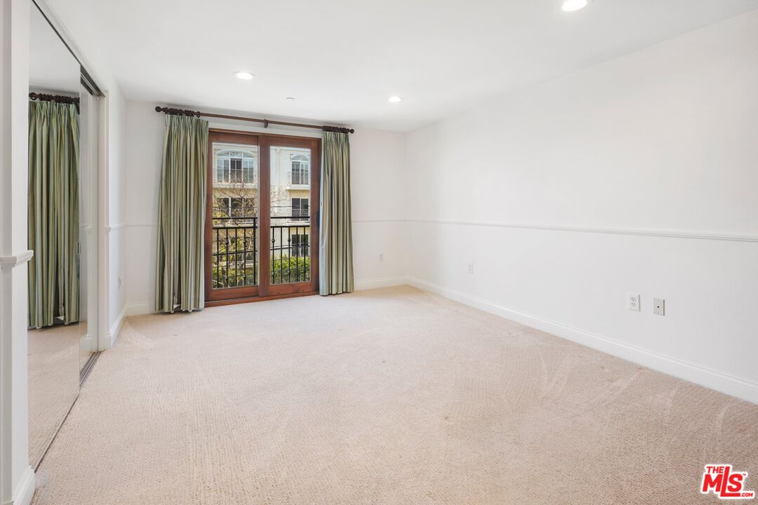 11863 Darlington Ave Unit: 304