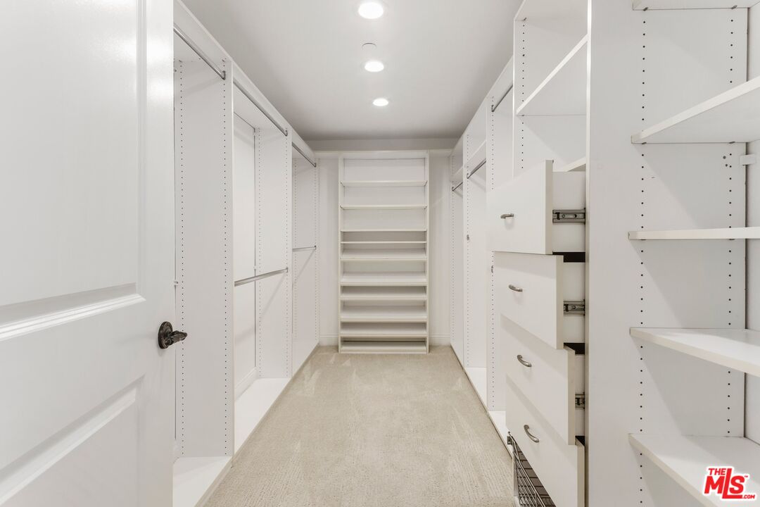 11863 Darlington Ave Unit: 304