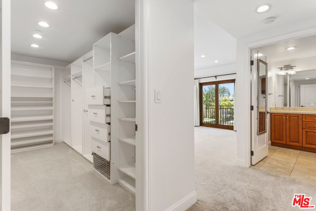 11863 Darlington Ave Unit: 304