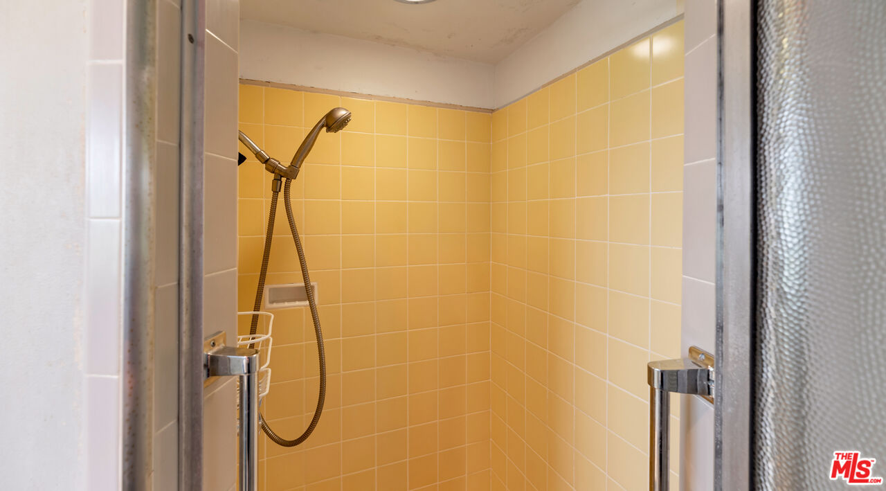 21321 Palos Verdes Blvd