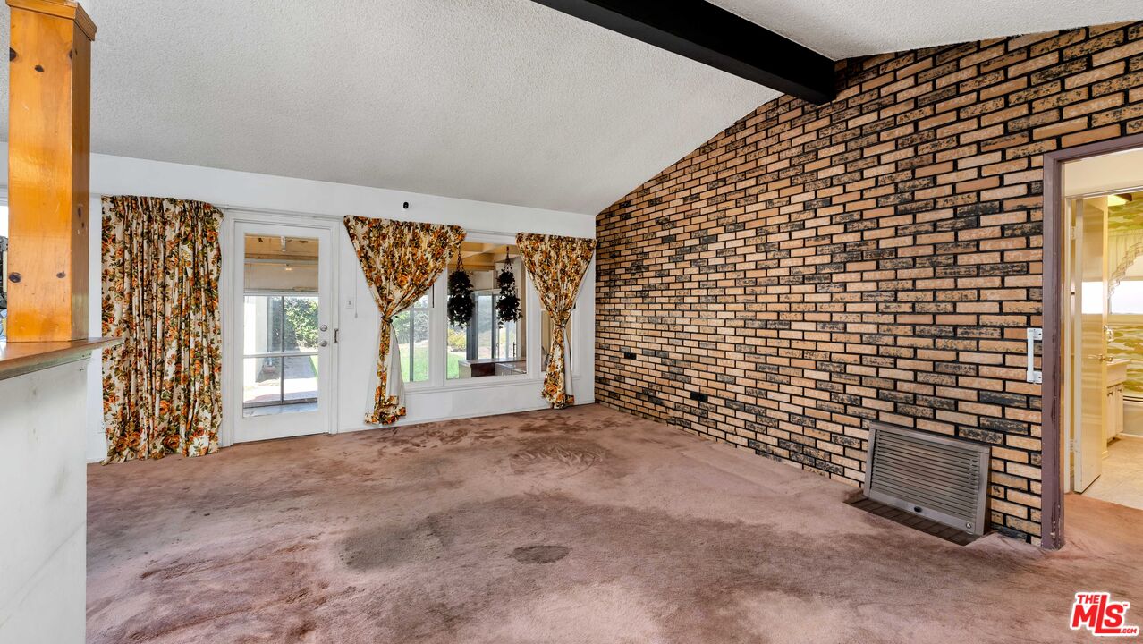 21321 Palos Verdes Blvd