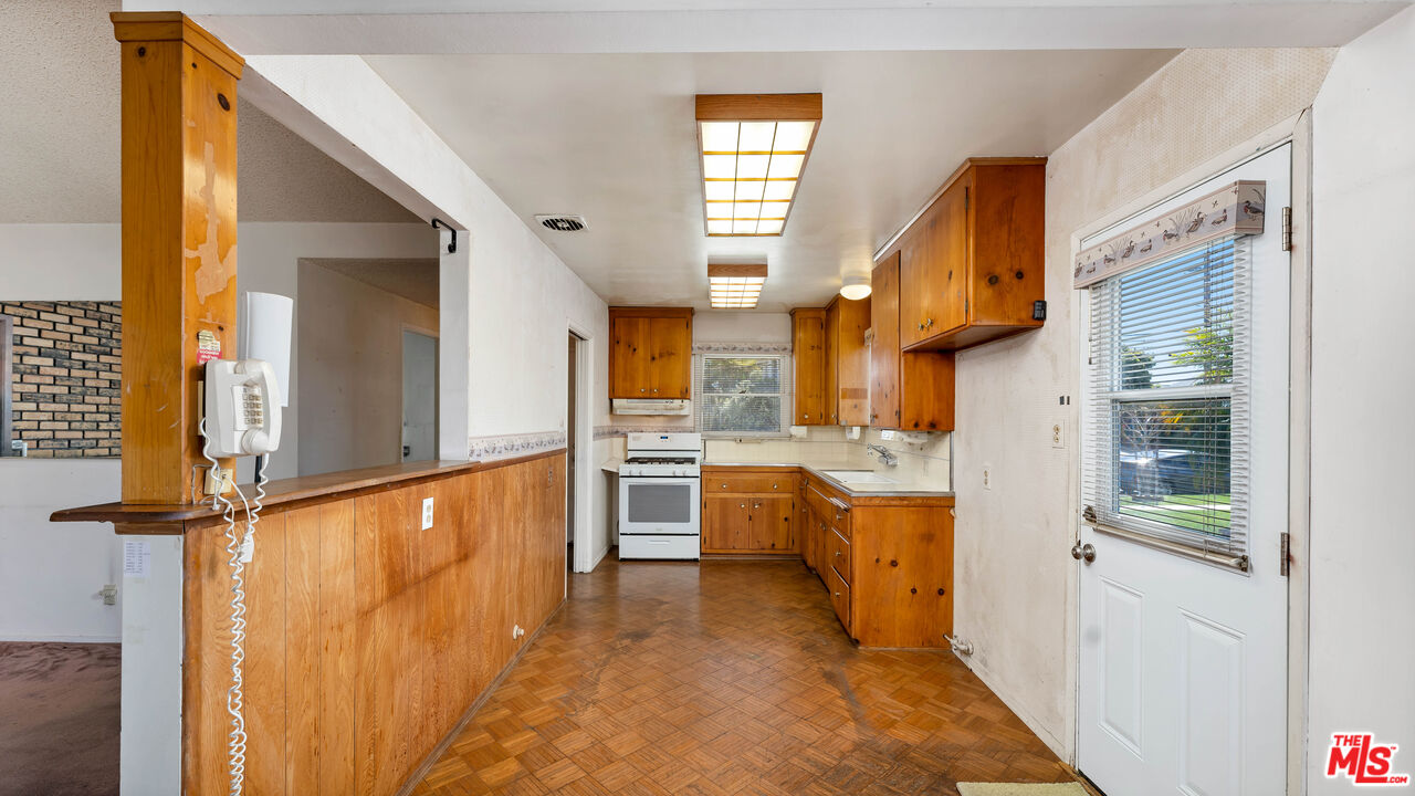 21321 Palos Verdes Blvd